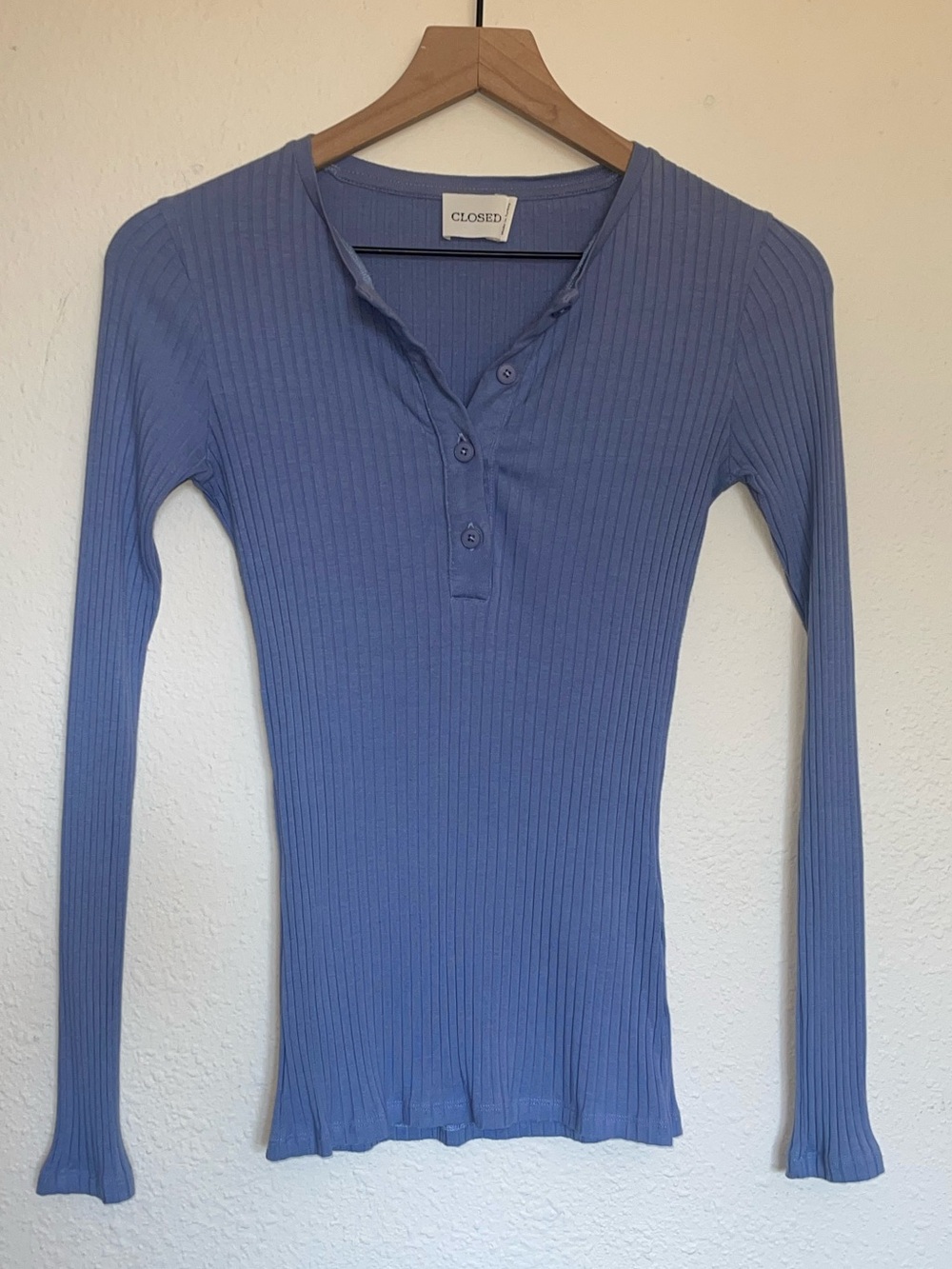 CLOSED Luxury Ribbed Knit Henley Top Dusty Blue Long Sleeve Button Size XXS